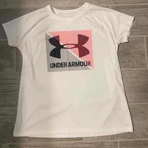 Under Armour loose HEATGEAR t shirt- like new